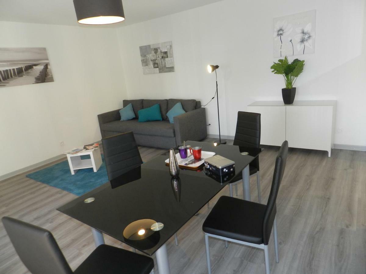 Beautiful 1 Bedroom Flat Nice Bagian luar foto