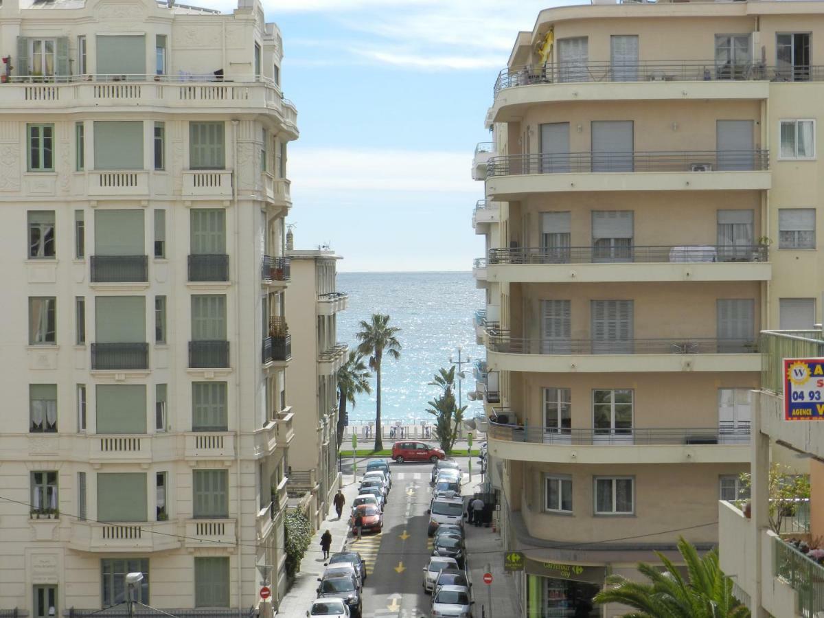 Beautiful 1 Bedroom Flat Nice Bagian luar foto