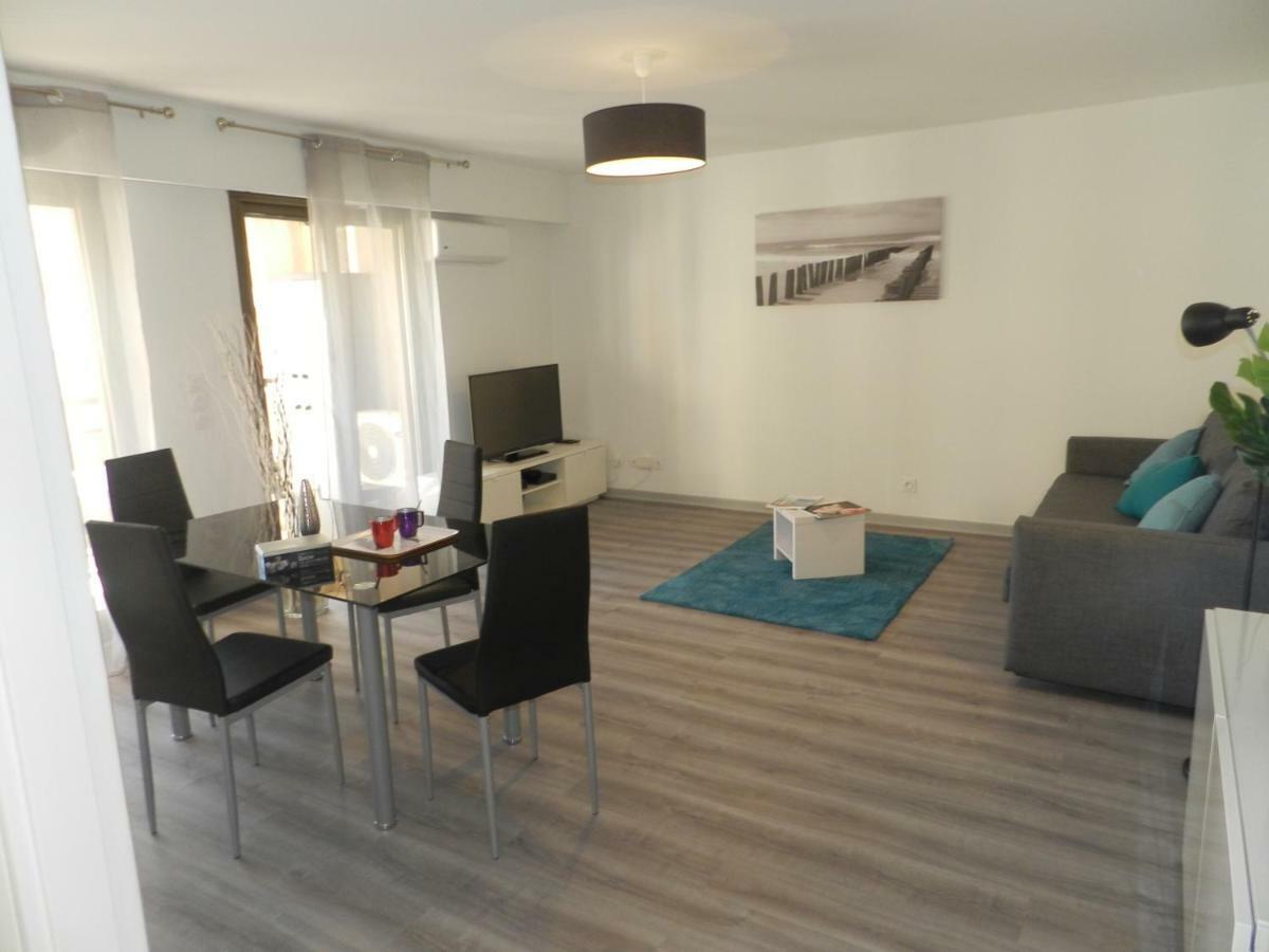 Beautiful 1 Bedroom Flat Nice Bagian luar foto