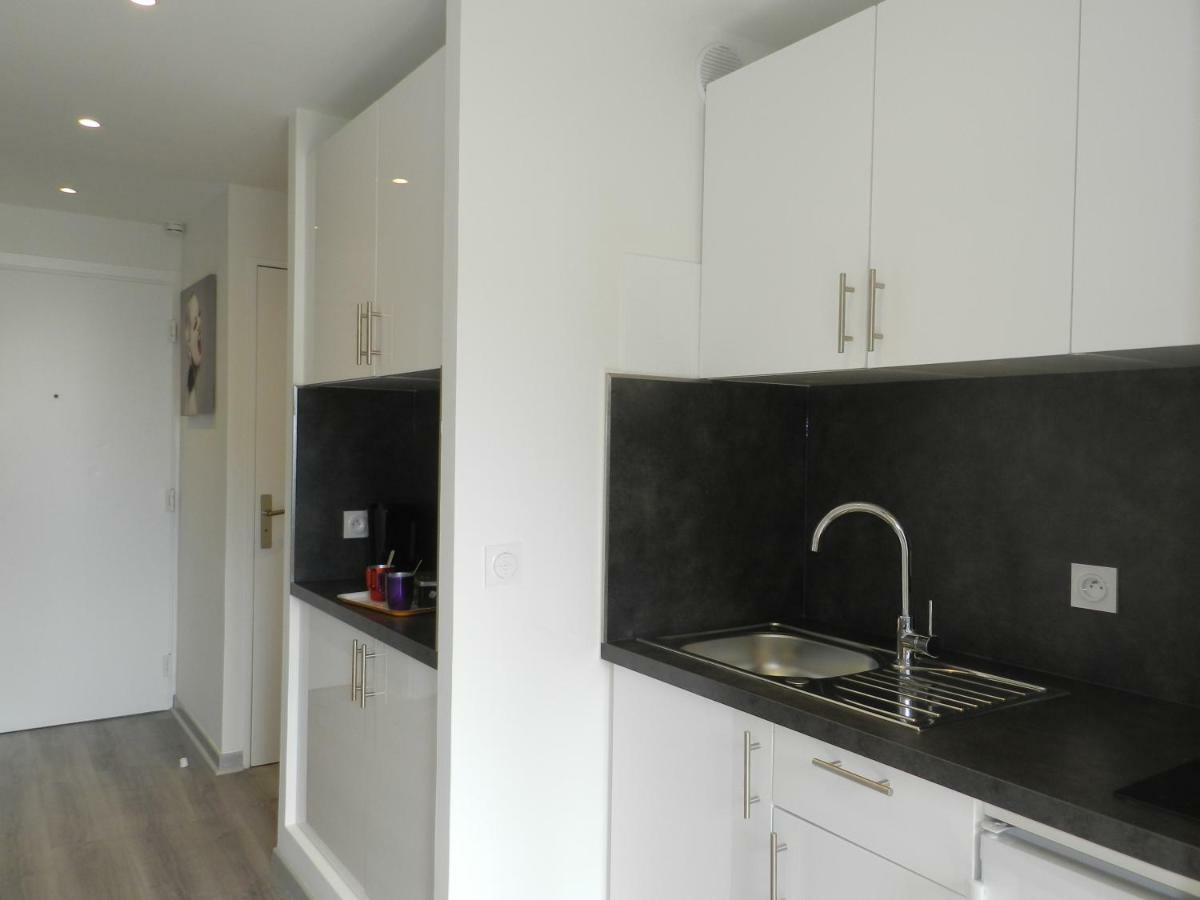 Beautiful 1 Bedroom Flat Nice Bagian luar foto